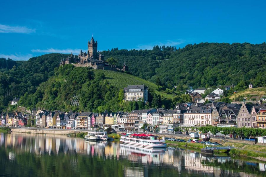 Driving Through the Moselle Valley: My Best Wine & Castle Stops
