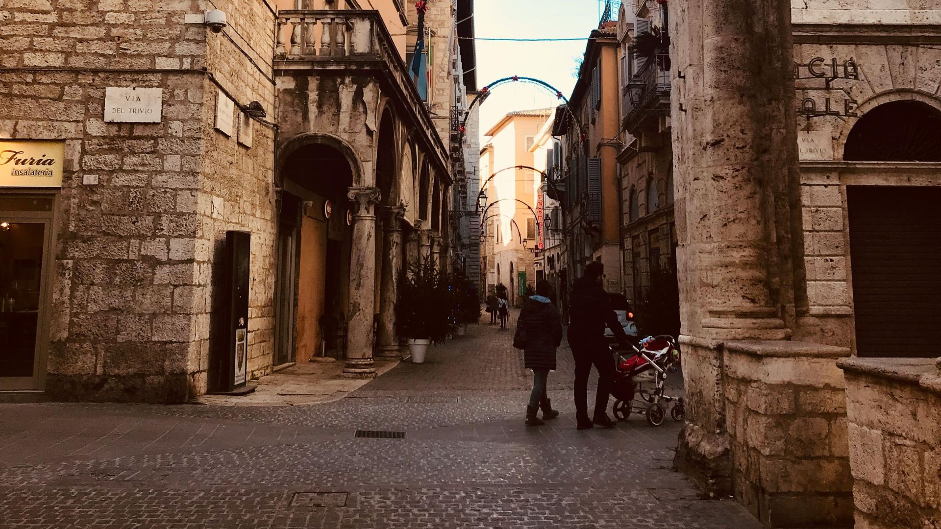 Image show Ascoli Piceno