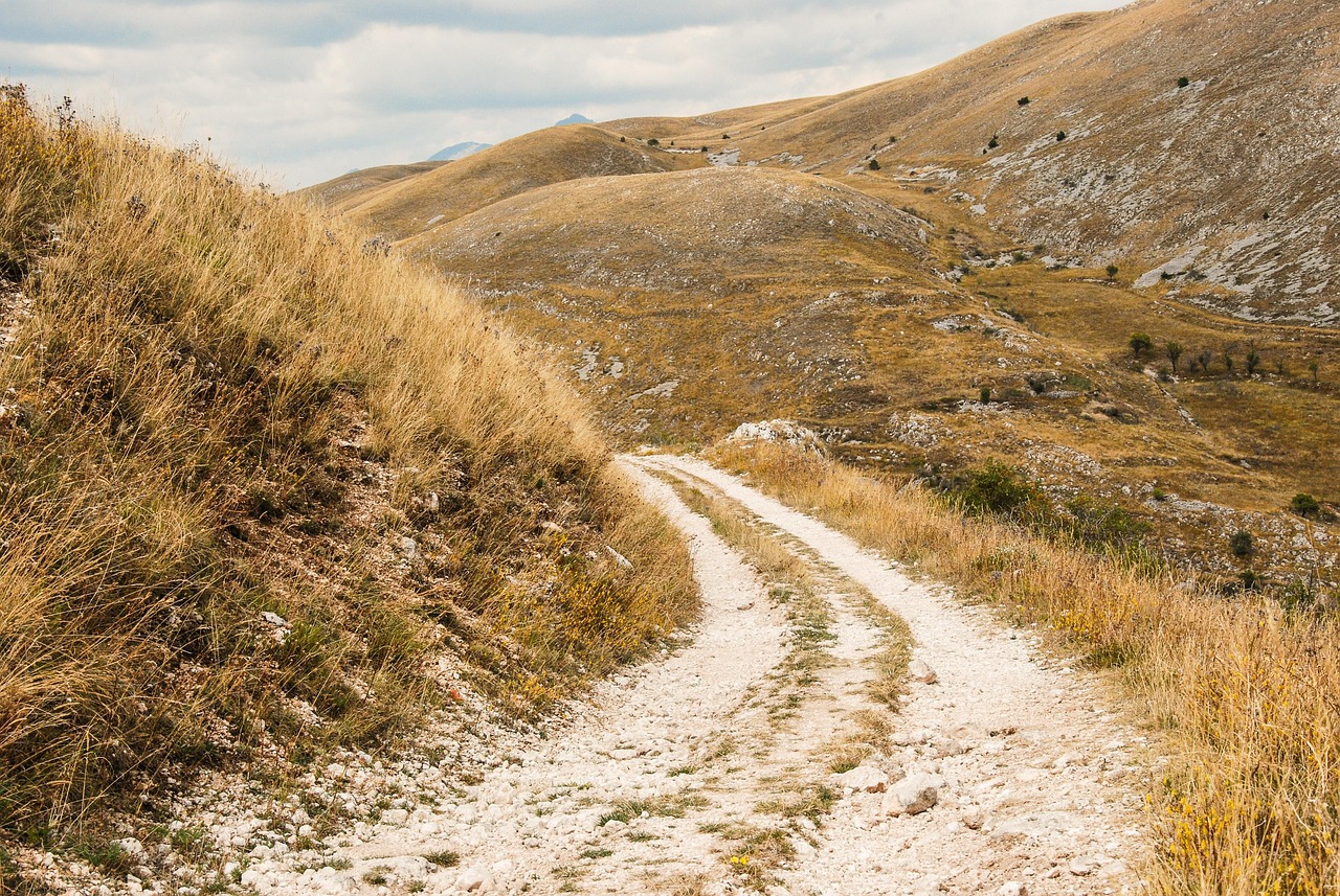 Campo Imperatore - Abruzzo hiking trail - Gran Sasso