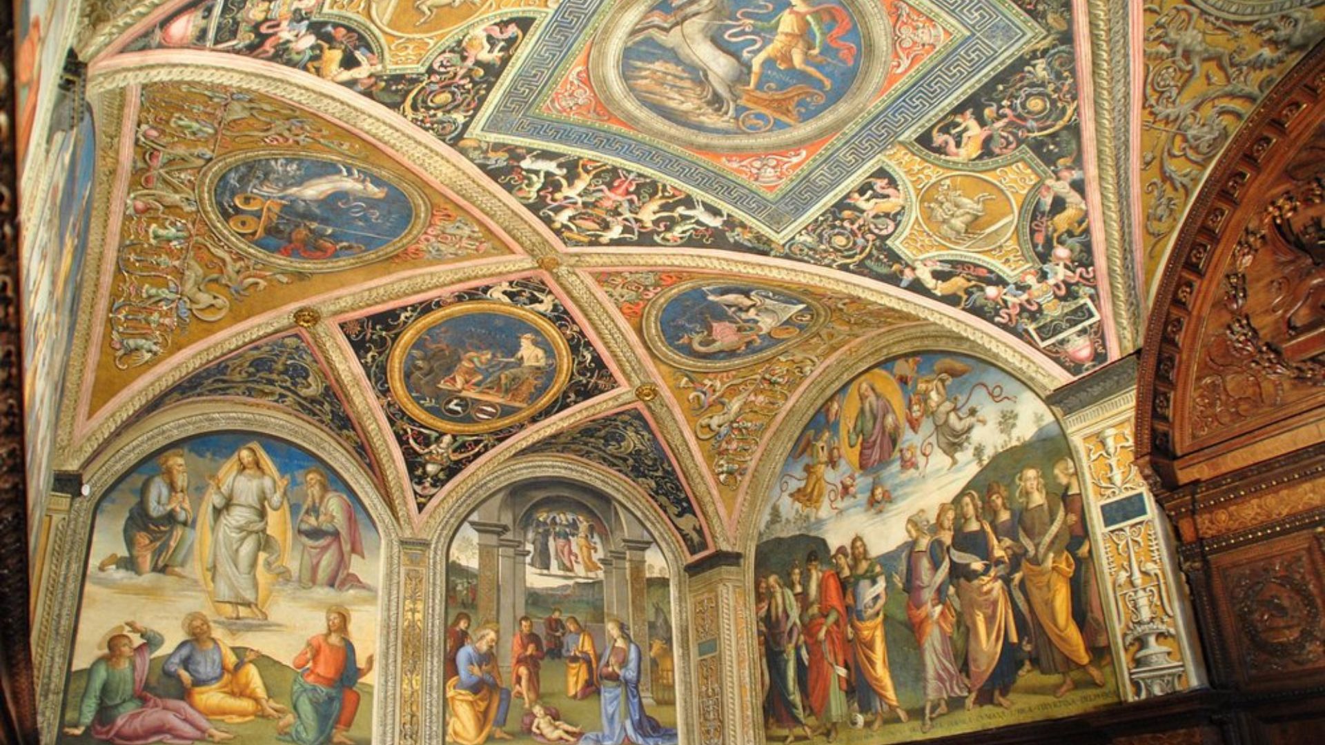 Image of some of the most significant Renaissance frescoes in Collegio del Cambio.