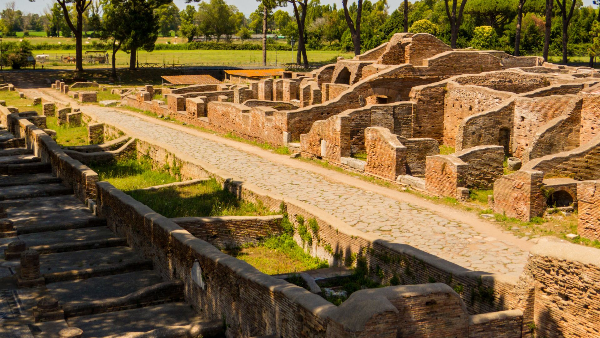 Image of ruins in Ostia Antica