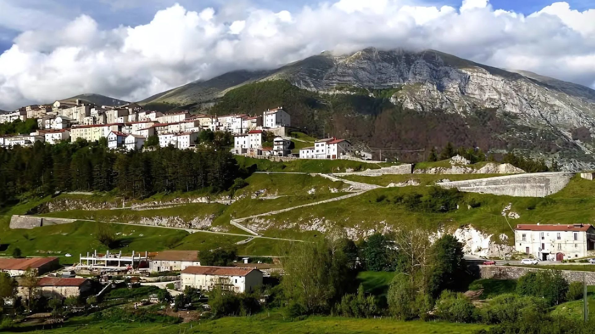 Image shows Opi Village, Italy.