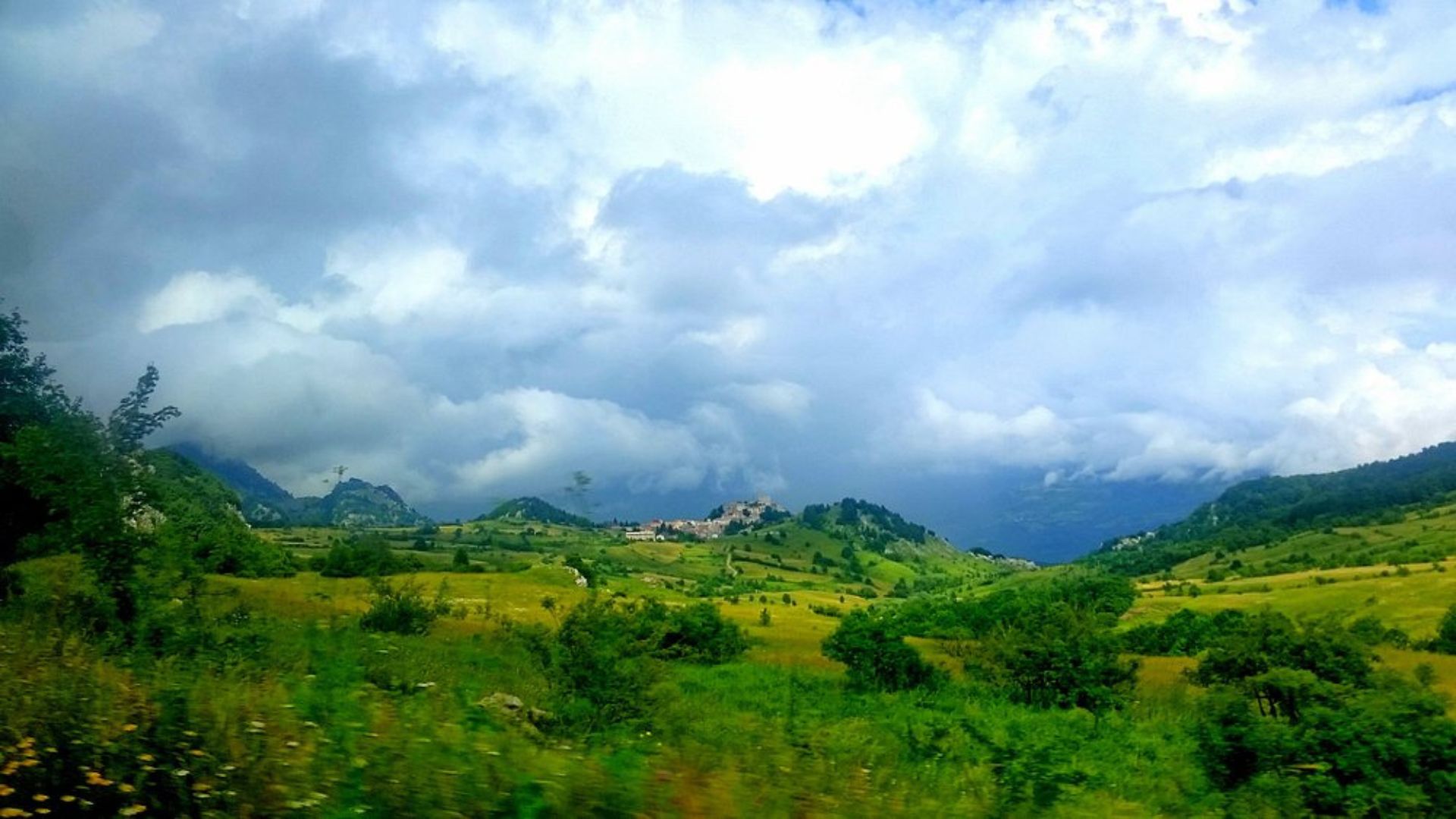 Image shows Maiella National Park in Abruzzo