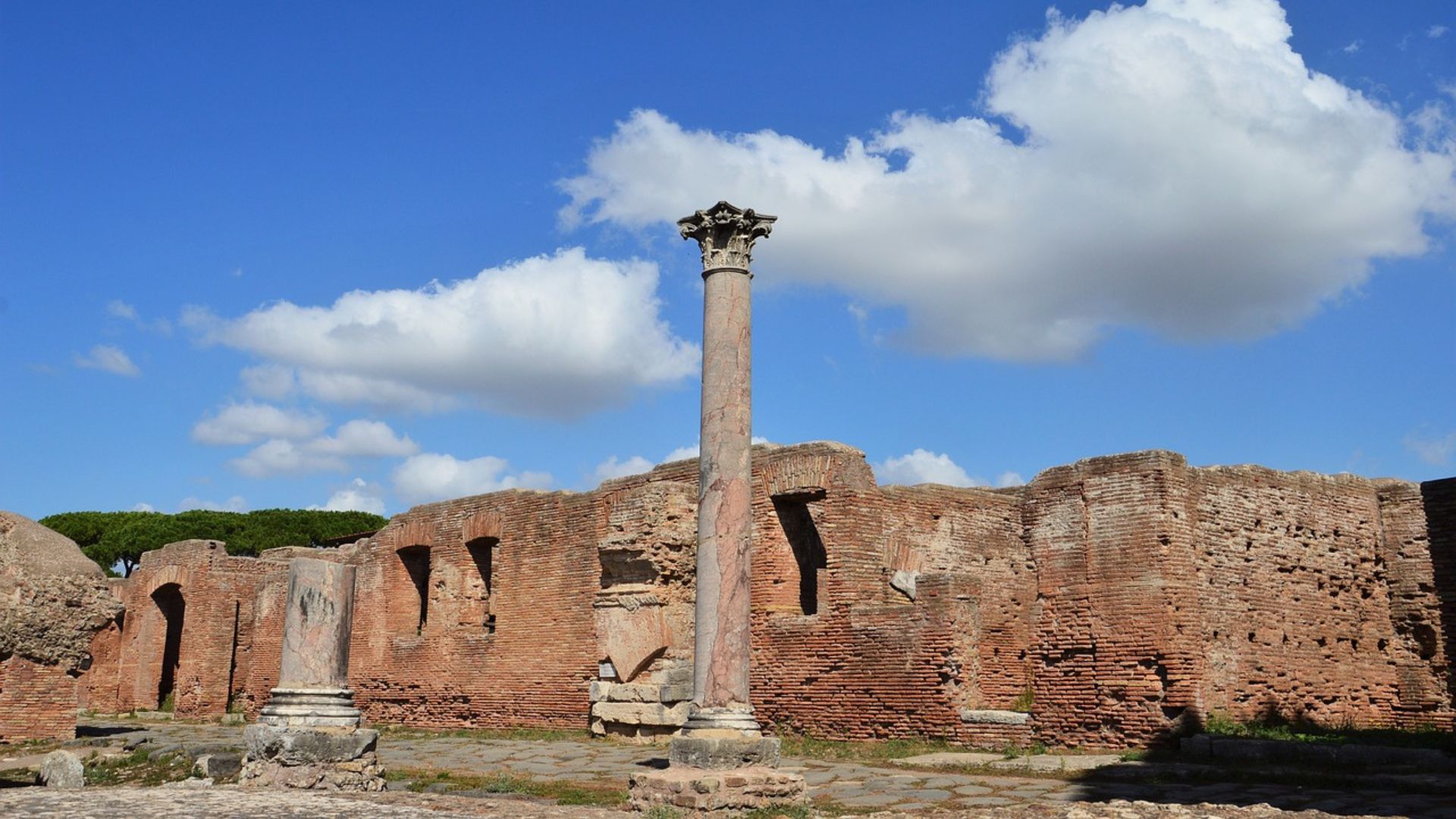 Image of ruins in Ostia Antica 