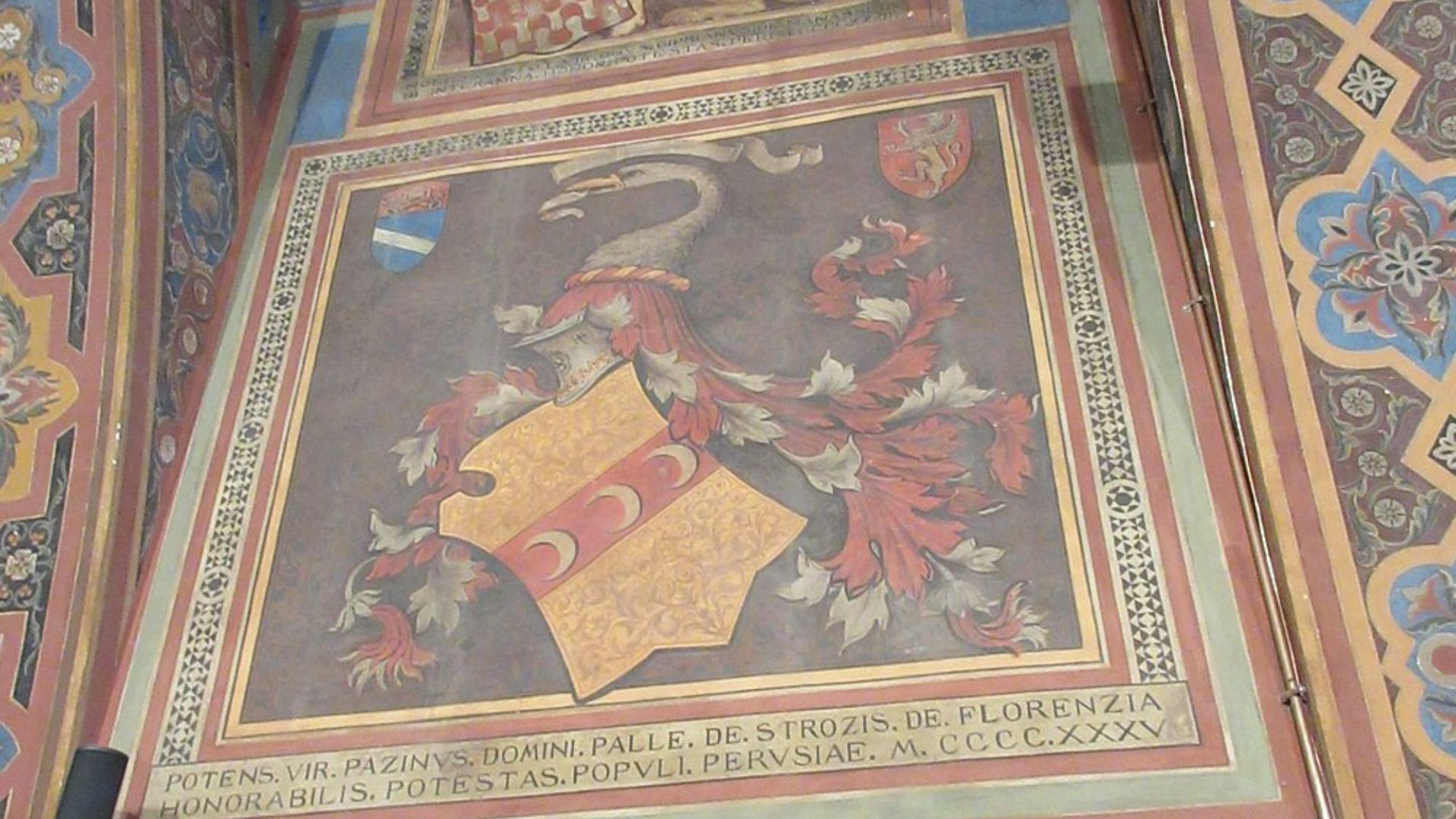 Image of Coat of arms in Sala dei Priori.