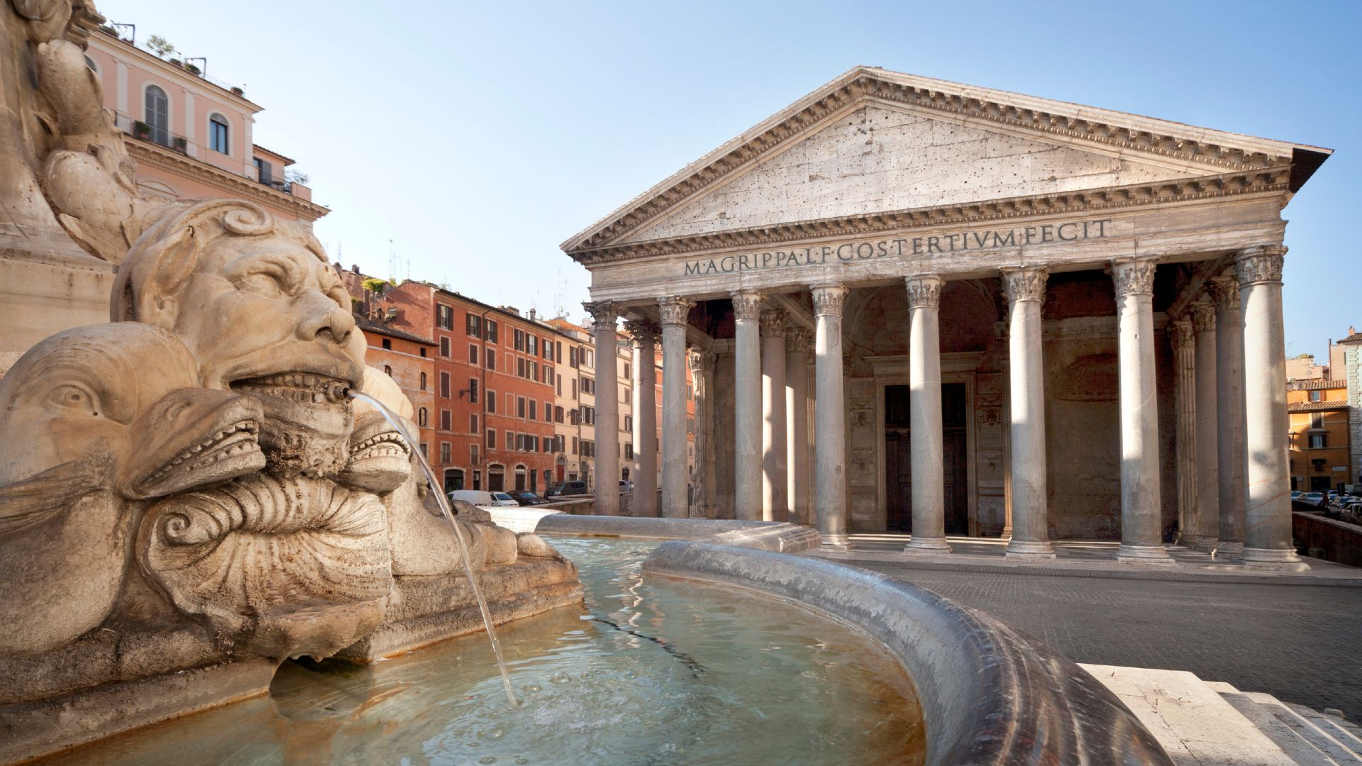 Image of the Pantheon in Rome  with the fountain 