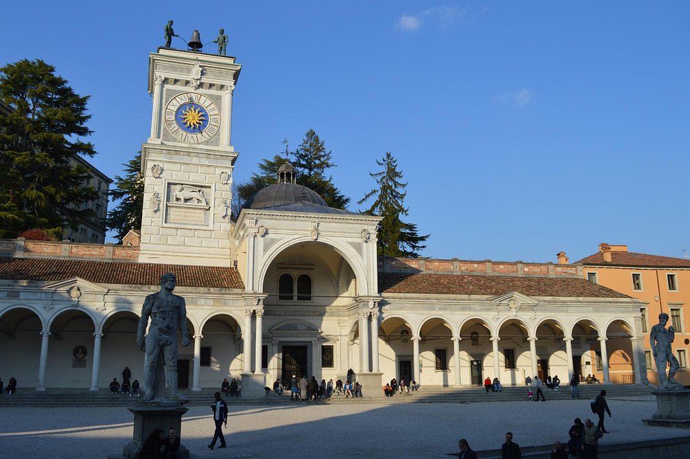 Piazza della Libertà 