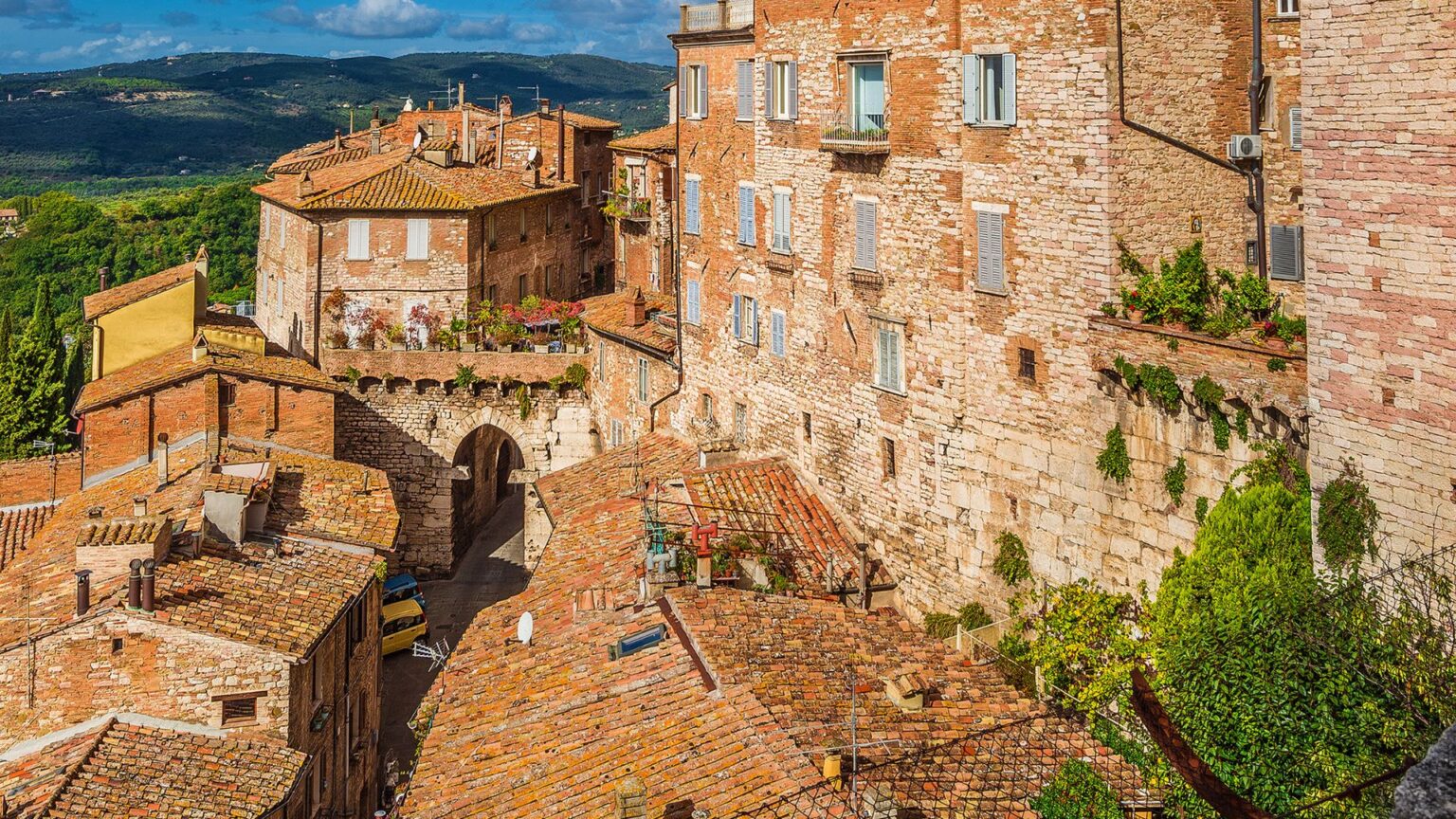Medieval to Etruscan: Layered History of Perugia's City Center - Bellas ...