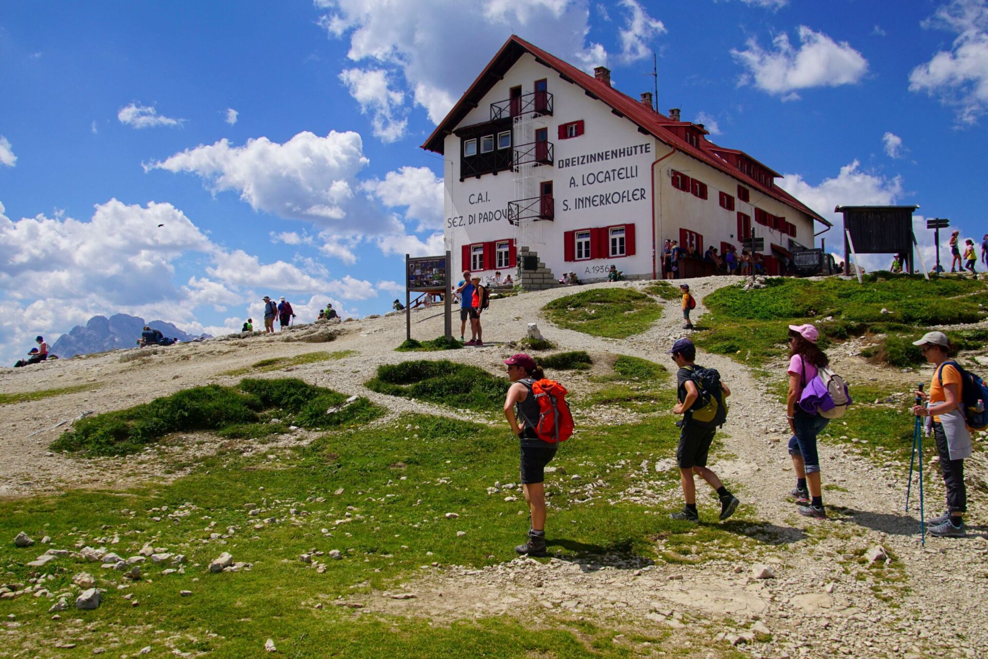 Rifugio -Dreizinnen Hut