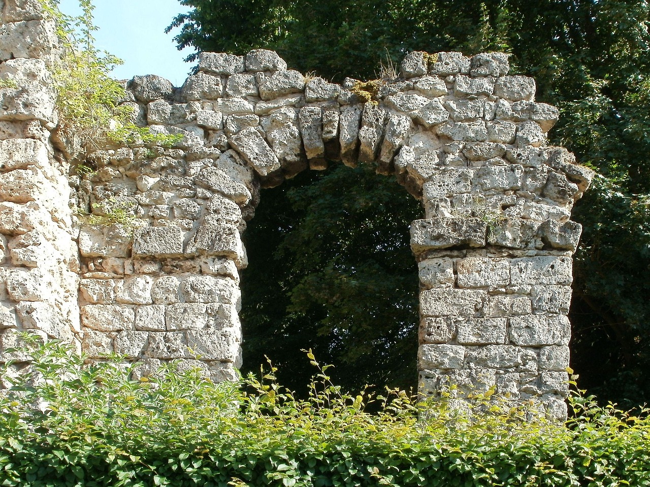 Roman Building - Aqueduct