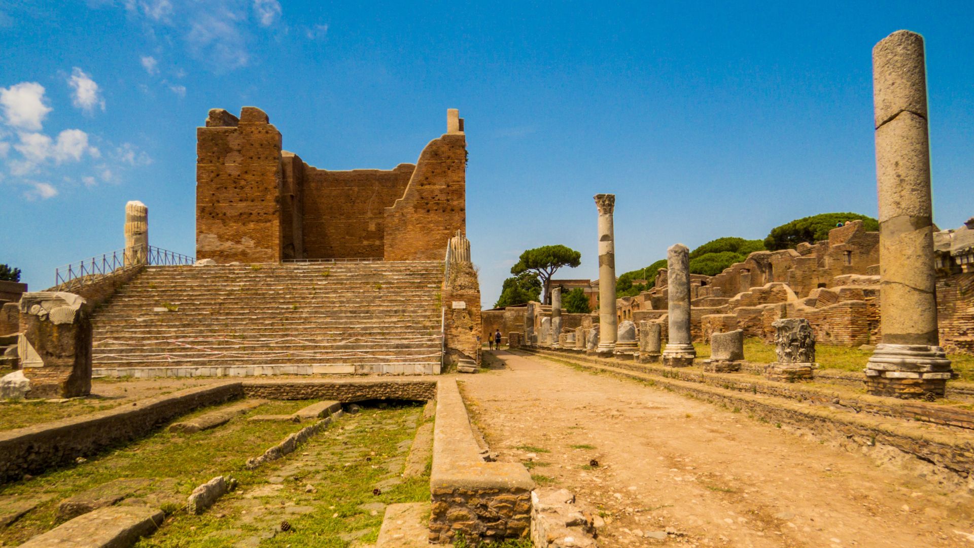 Image of ruins in Ostia Antica 