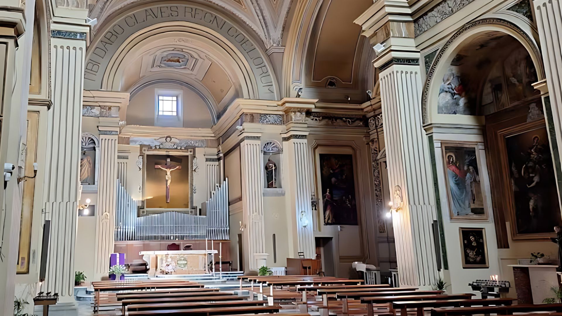 Image of The Church of San Pietro, Fiuggi, Italy inside.