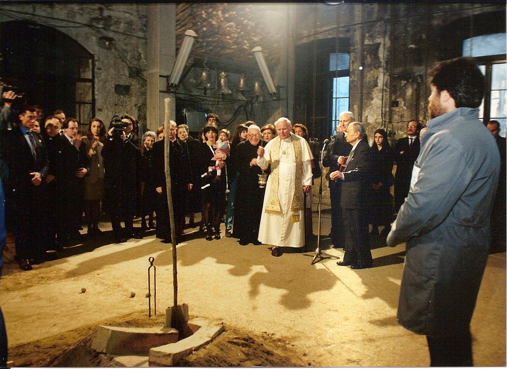 Pope John Paul blessing Marinelli bells