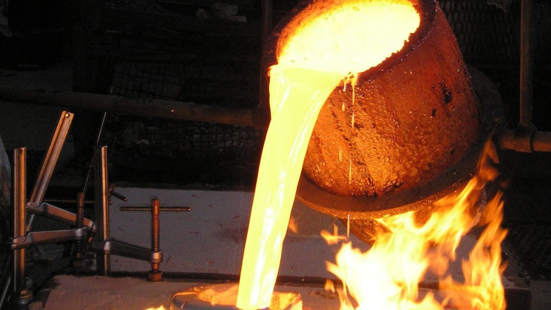 Crucible - Foundry - Molten