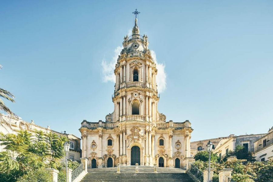 Modica: Chocolate Traditions and Baroque Splendor in a Canyon Setting