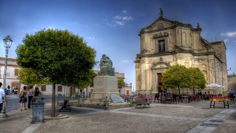 Piazza Carvonale in Stilo