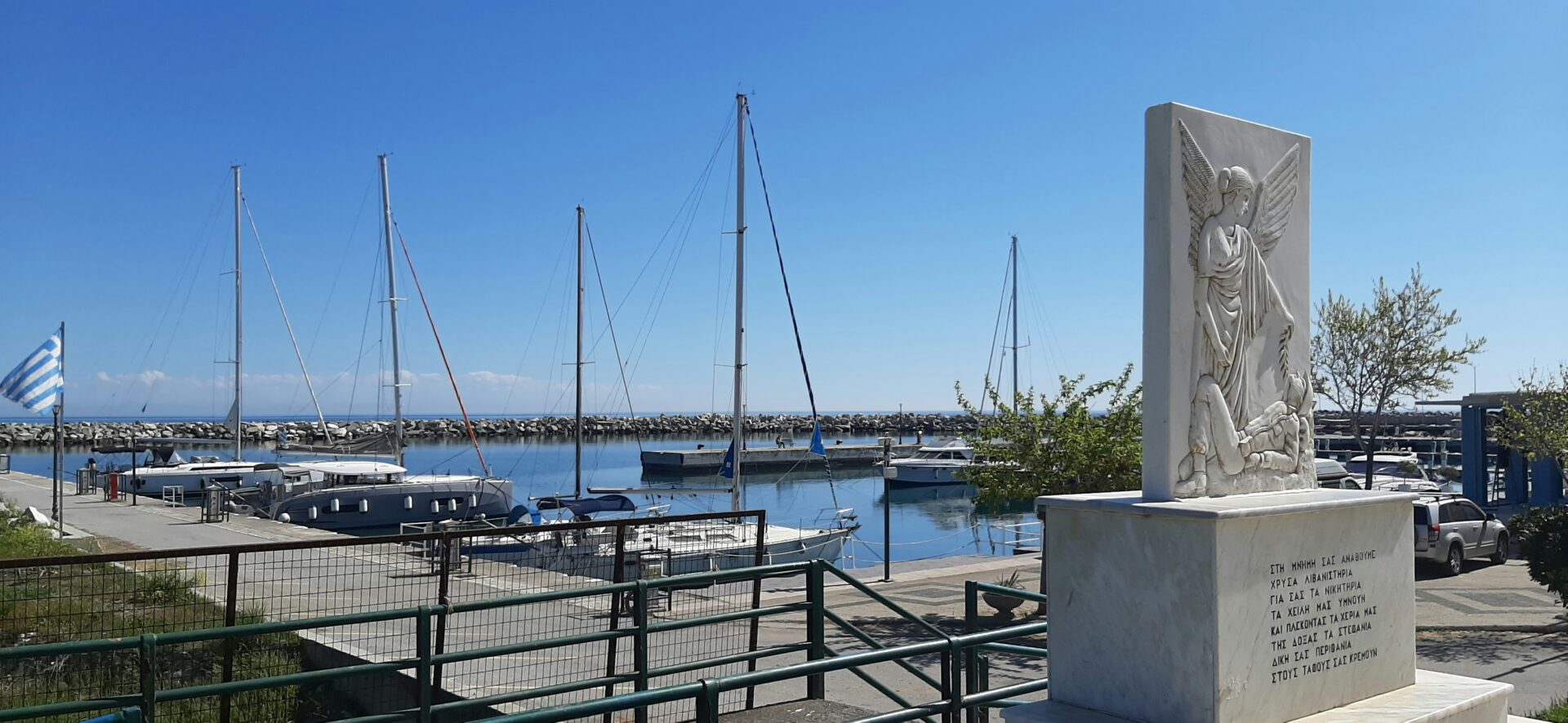A serene view of Platamonas' picturesque shoreline
