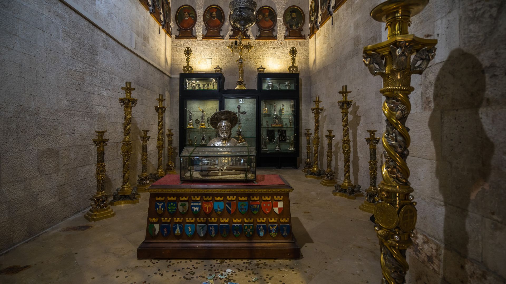 The image shows the crypt of the Basilica of Saint Nicholas in Bari, Italy, which houses the relics of Saint Nicholas. 