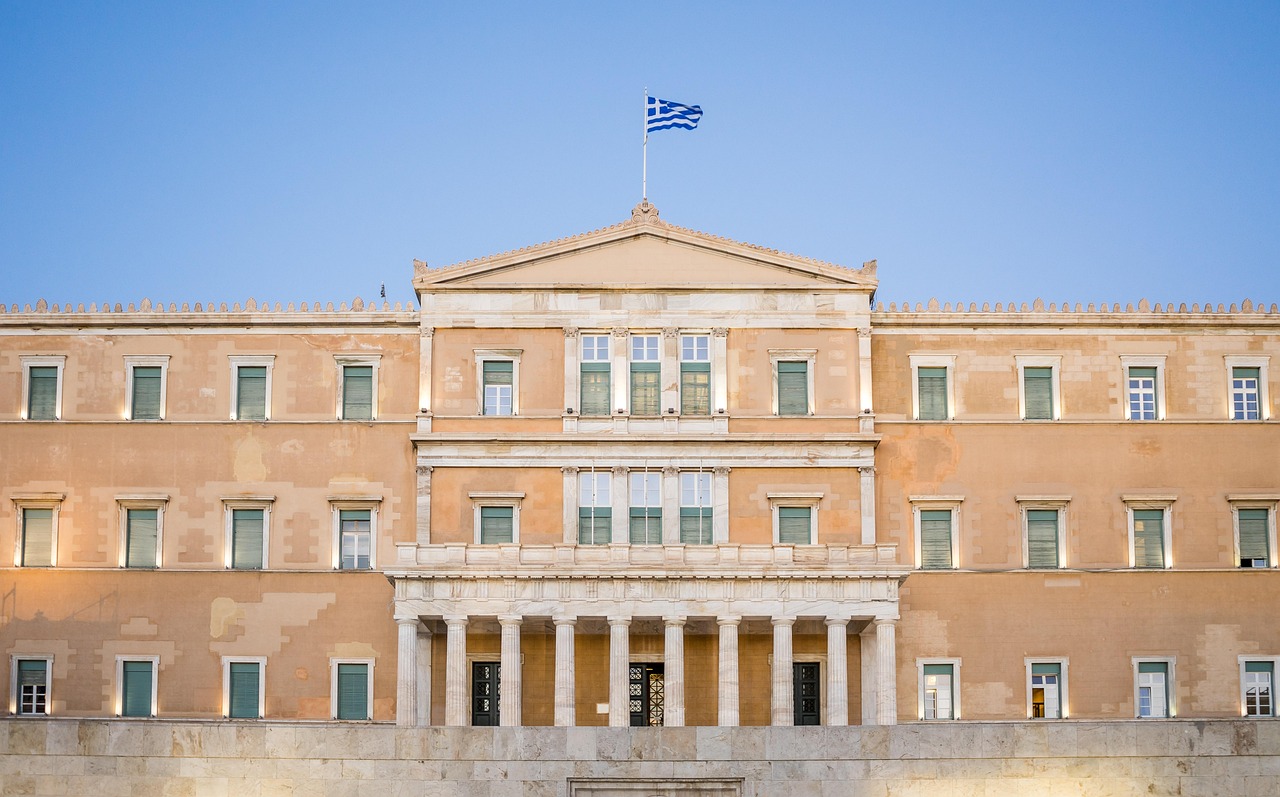 Syntagma Square - Parliament bldg