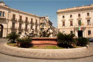 Syracuse: The Complete Guide to Sicily's Most Historic City - Bellas