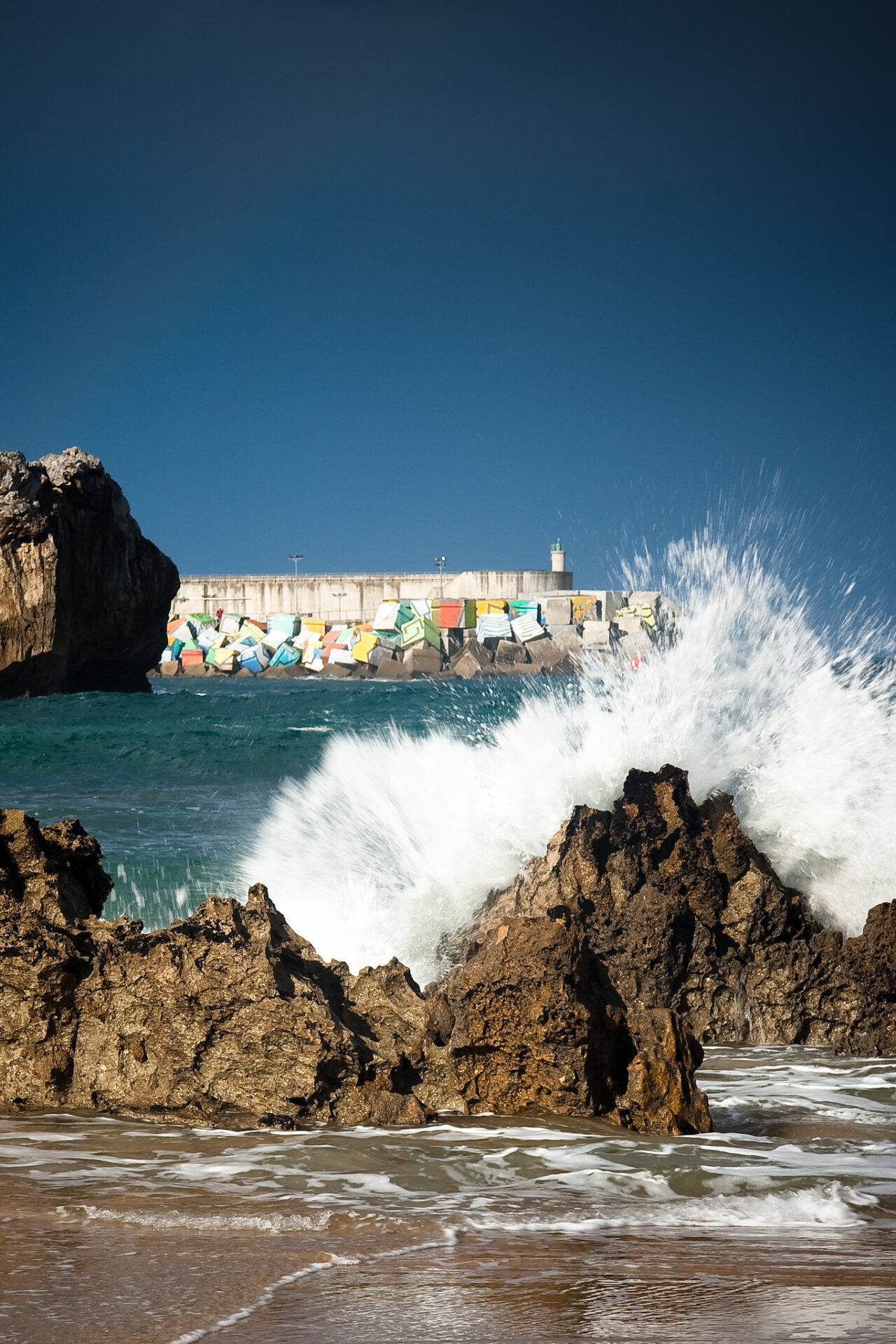 Toro beach waves