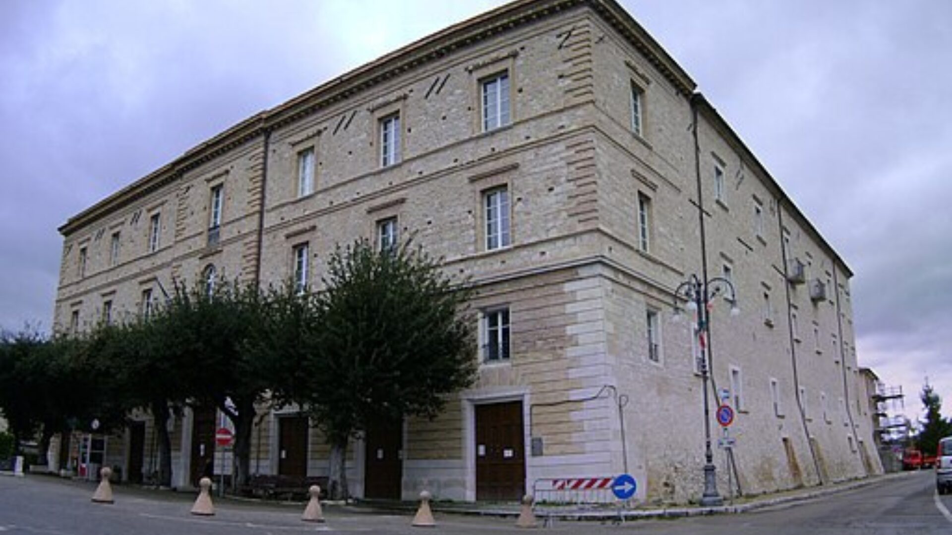 Wikimedia Commons - Palazzo ducale, Larino