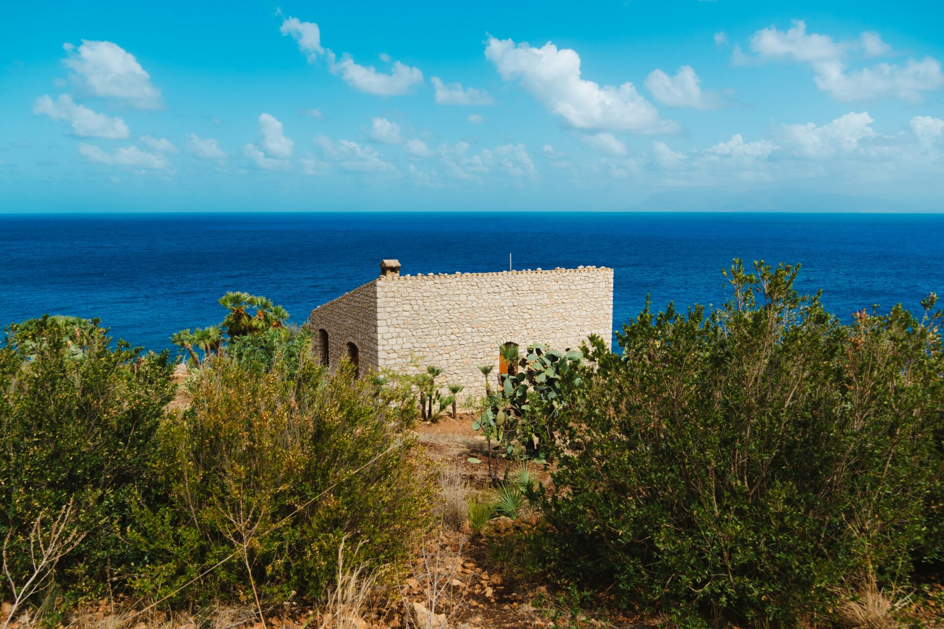 A sweeping coastal trail in Zingaro Nature Reserve 