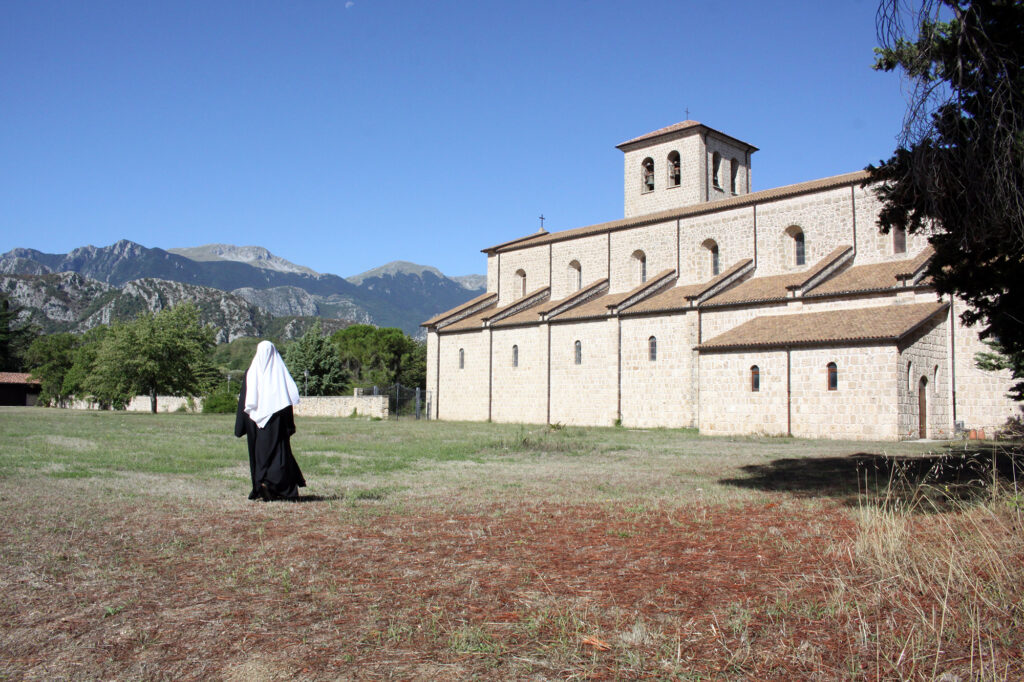 abbaziasanvincenzo.it - Abbey of San Vincenzo al Volturno
