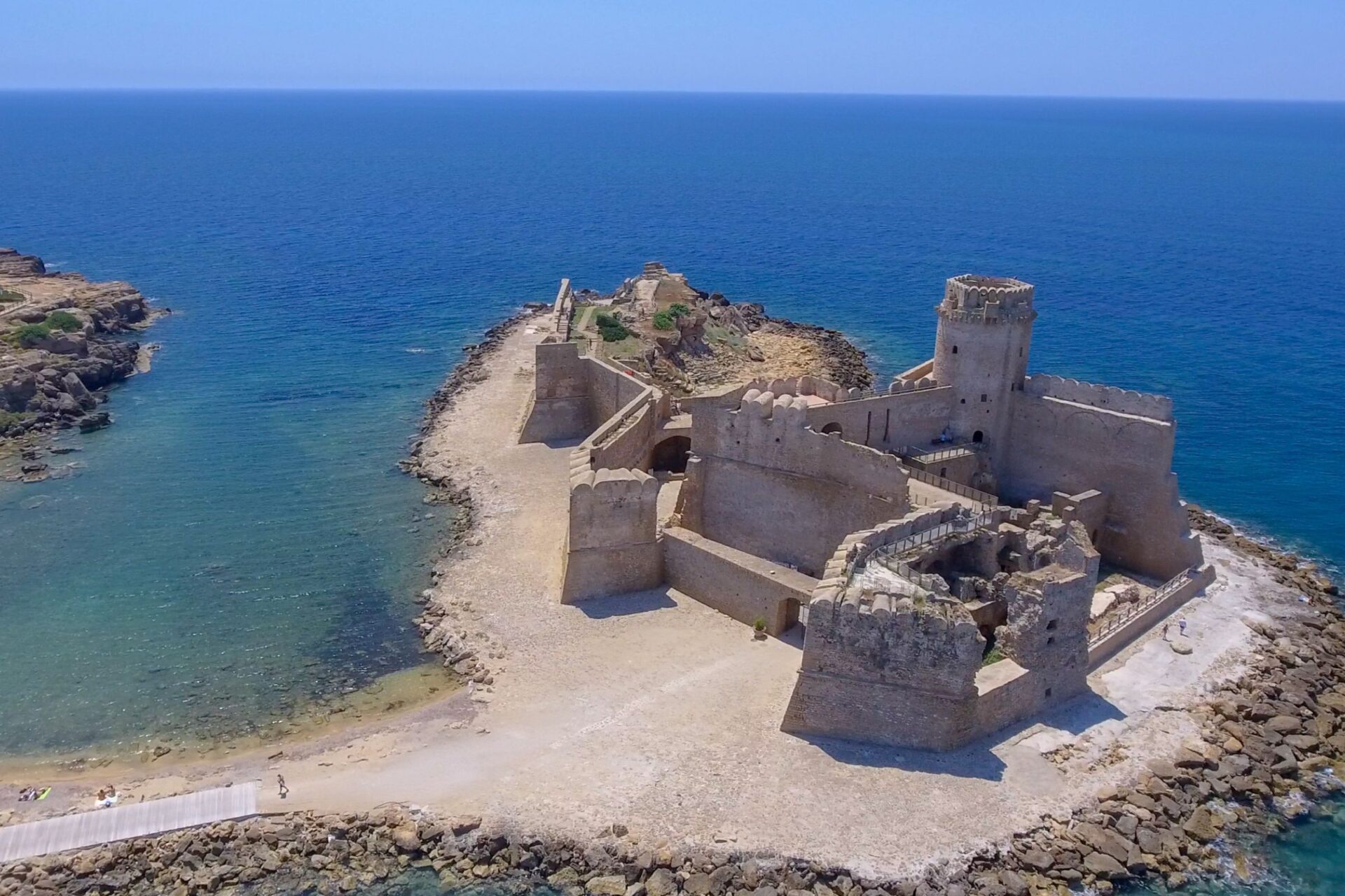 Aragonese fortress