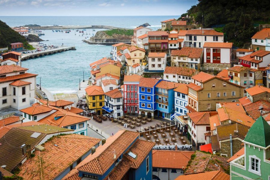 Forget the Heat! Discover Asturias: A Lush Summer Escape Where Green Meets Blue (My Refreshing Reality Check)
