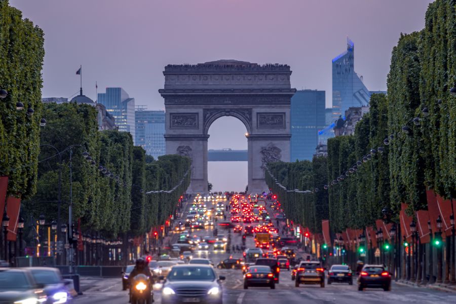Christmas Lights on the Champs-Élysées: My Dazzling Evening Walk Through a Festive Parisian Wonderland! (Seasonal)