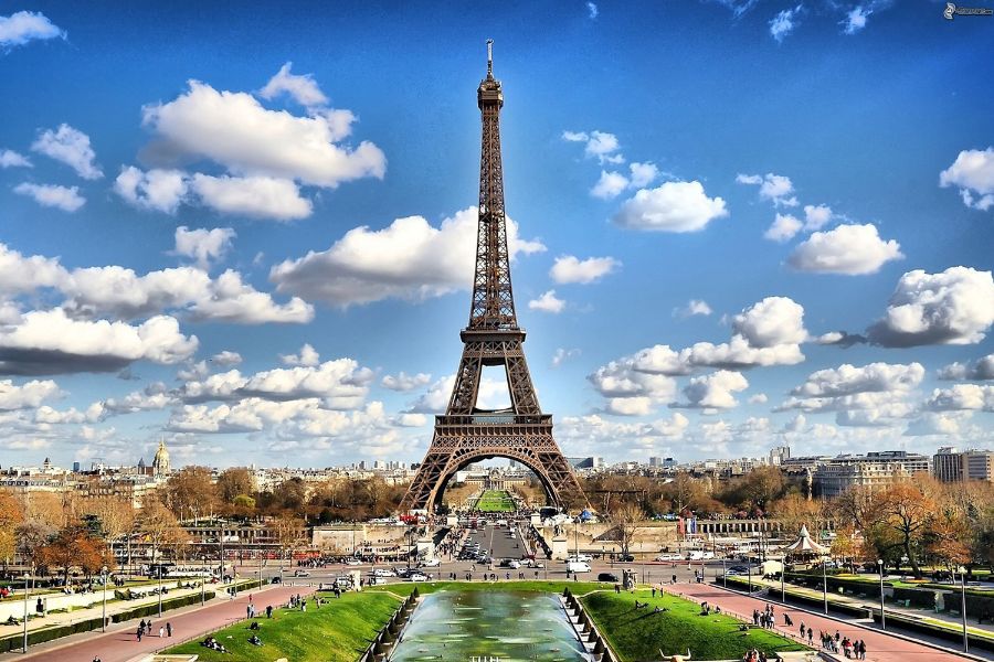 Beyond the Eiffel Tower: My Top 5 Reasons to Explore the Wider Île-de-France Region (Palaces, Forests & More!)