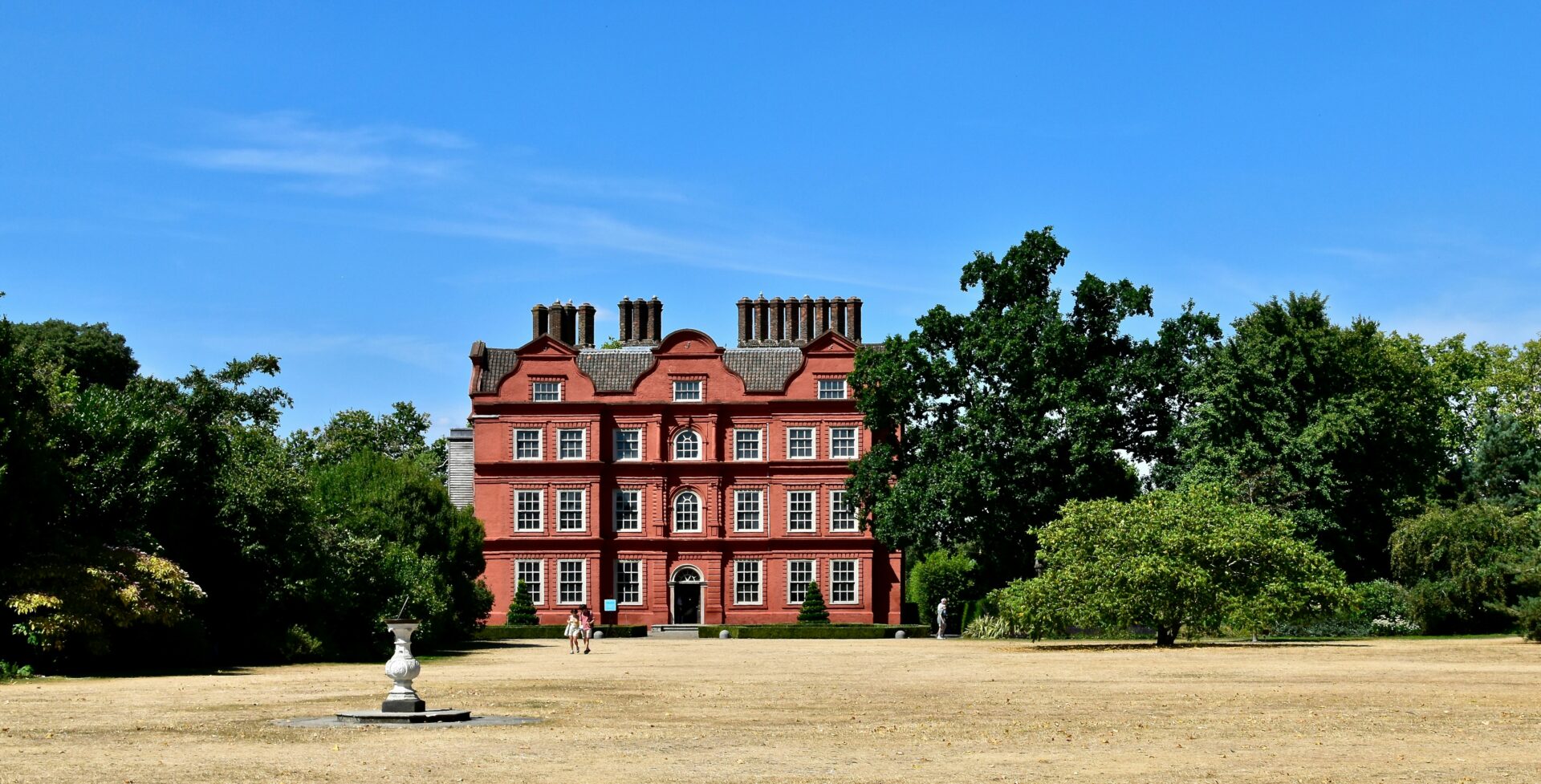 Front view of Kew Palace