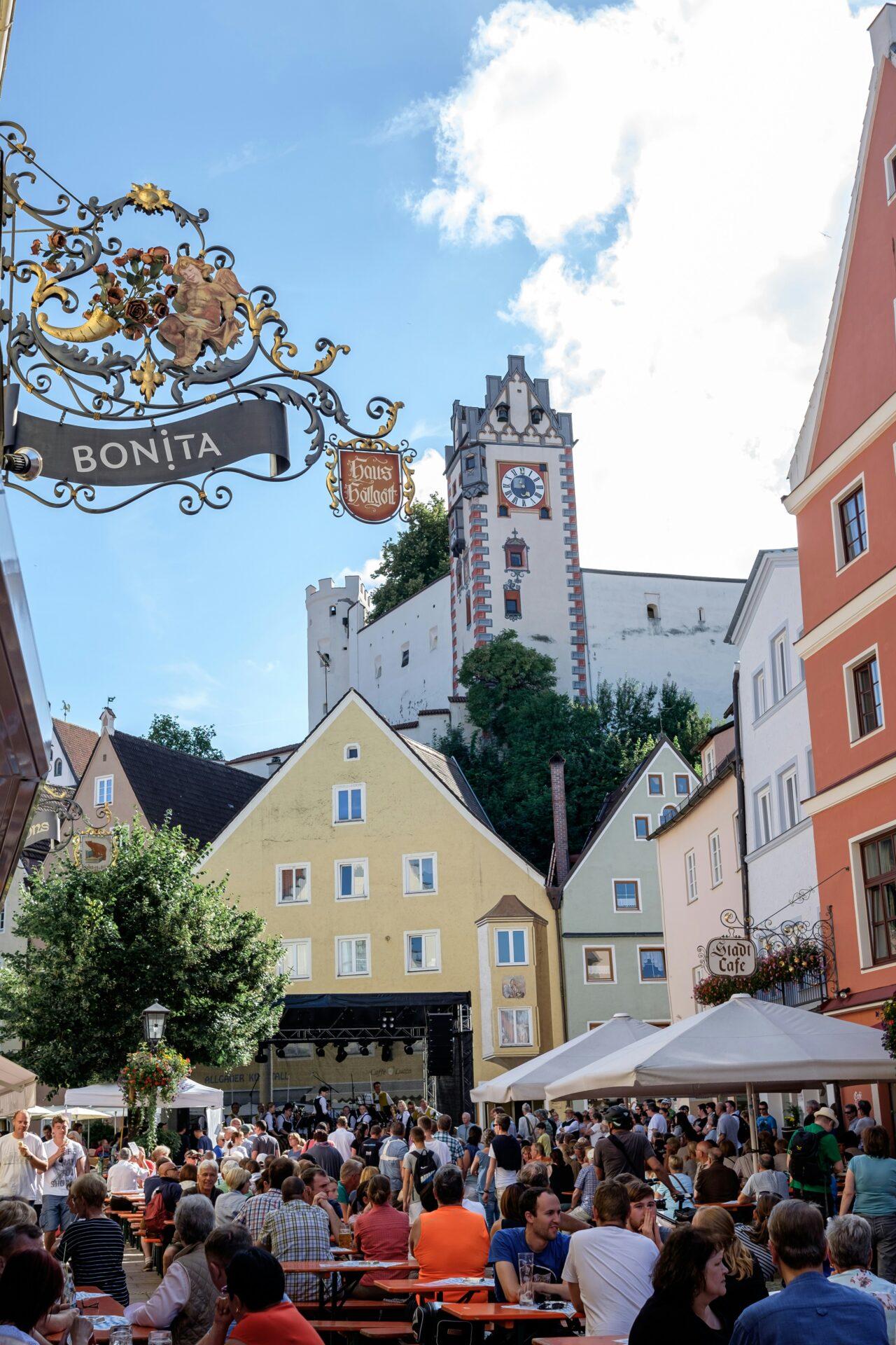 Lively town square in Füssen