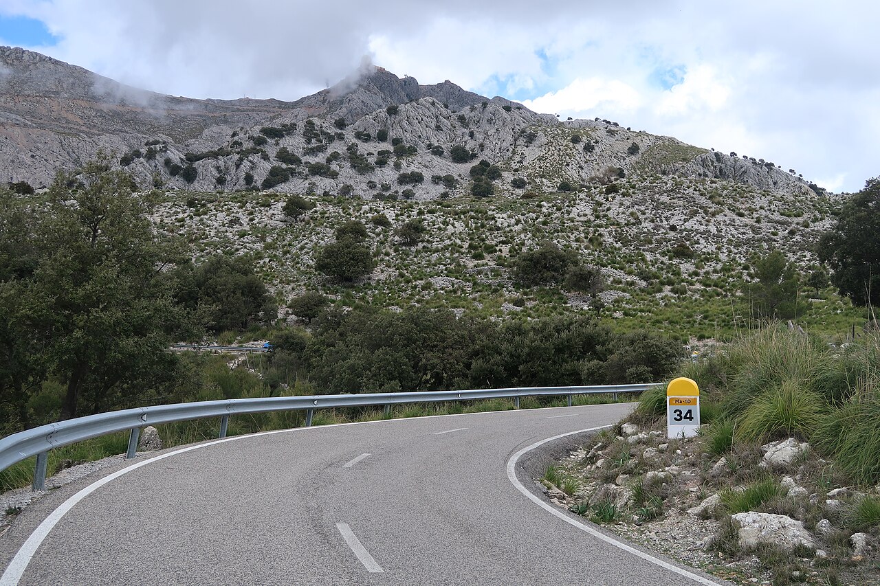 MA-10 road