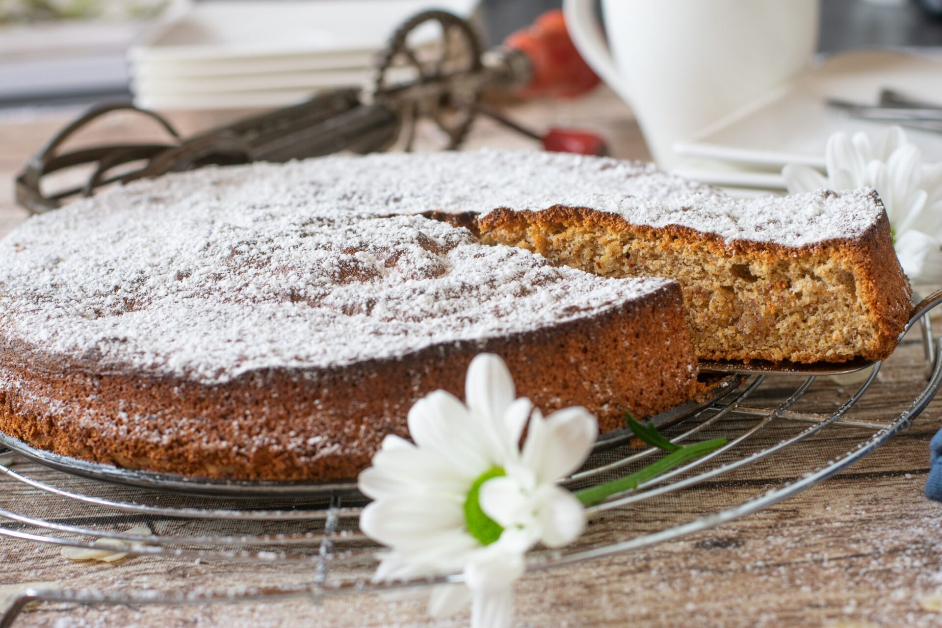 Majorcan almond cake