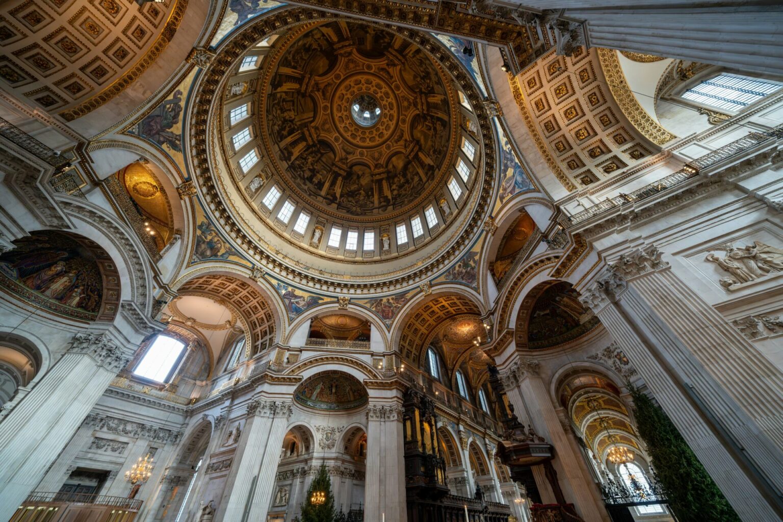 Attending Evensong at St. Paul's Cathedral: My Soul-Stirring Experience ...