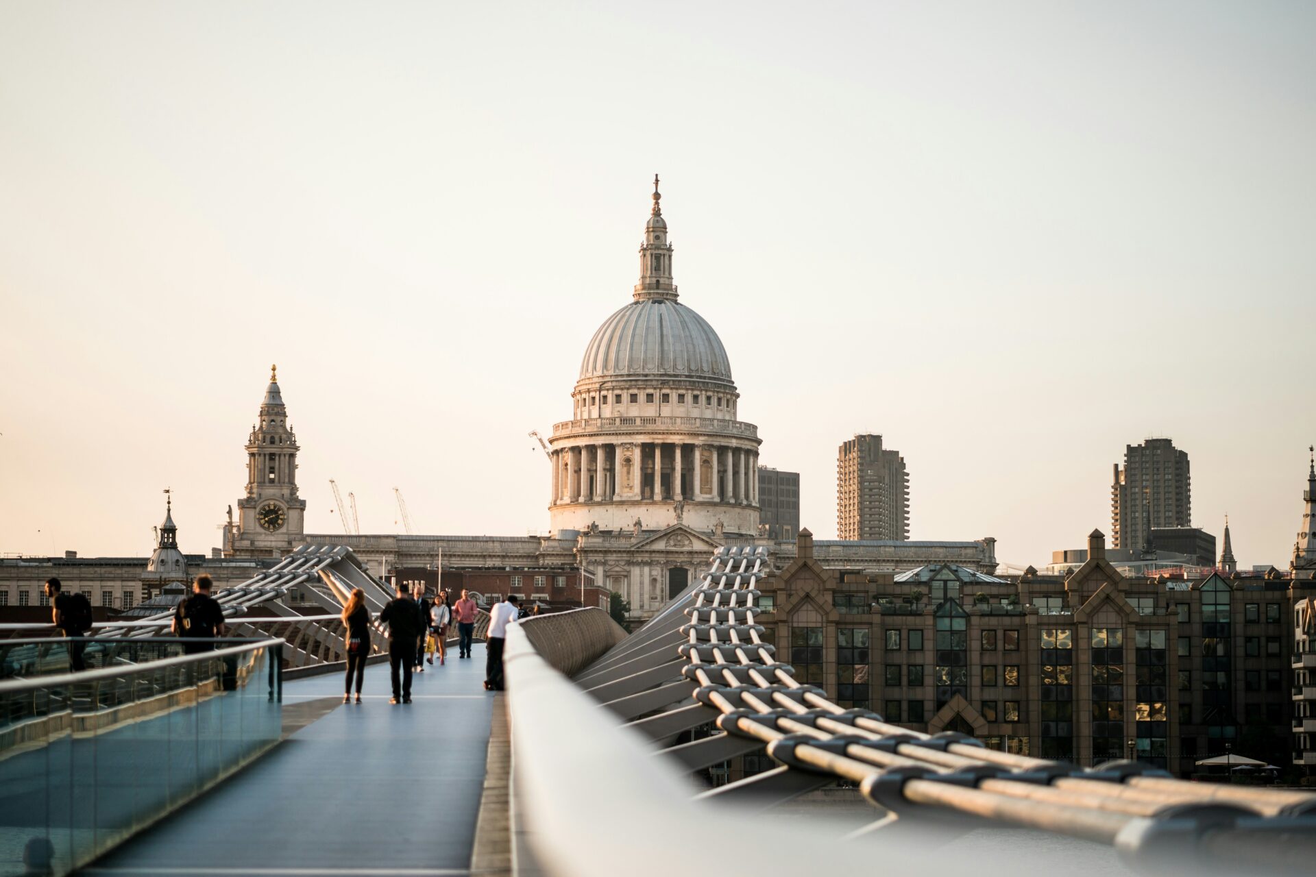 People walking toward St. Paul’s Cathedral on Millennium Bridge