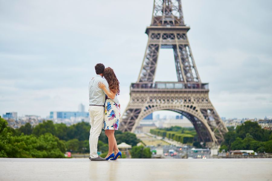 7 Ways Paris Surprised Me (It's Not All Romance and Accordions, Though There's That Too!)