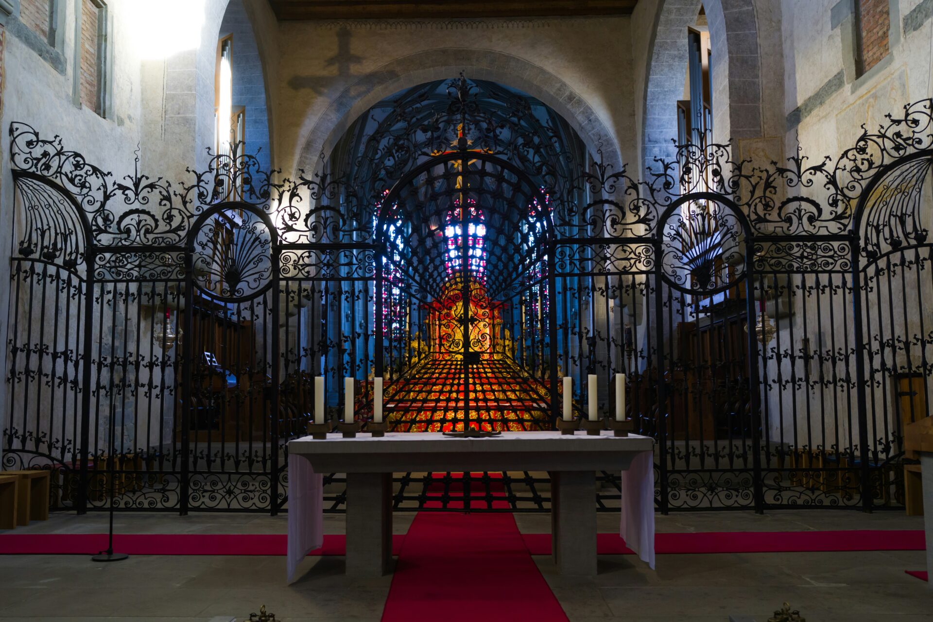 St. George’s Church interior