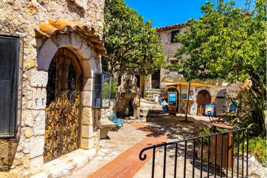 Is Èze the Most Beautiful Hilltop Village on the French Riviera? My Thoughts After a Magical Visit