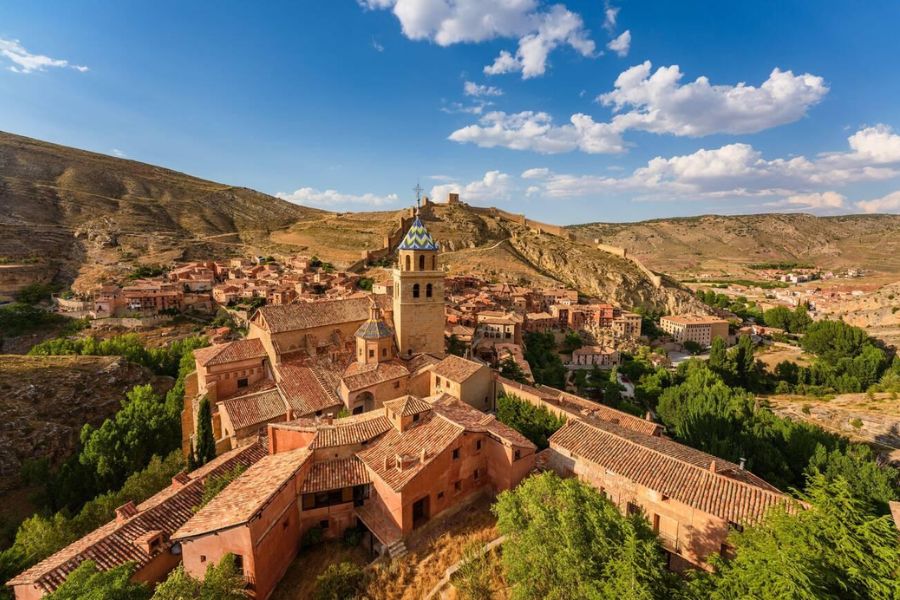 When to Visit Albarracín? My Thoughts on Experiencing Its Charm in Spring, Summer, Autumn & Winter