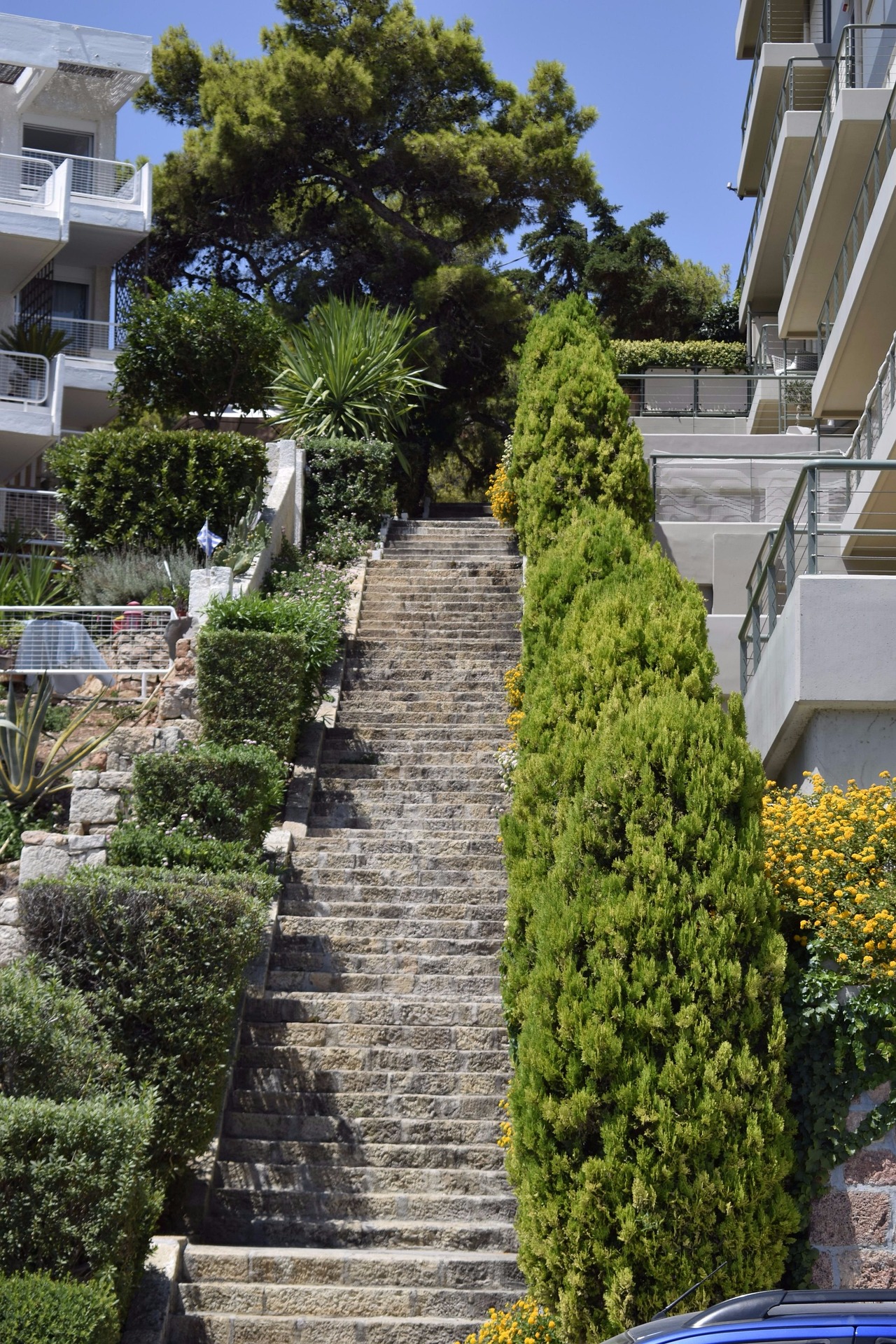 Vacation house outdoor stairs in Varkiza - Athens beach