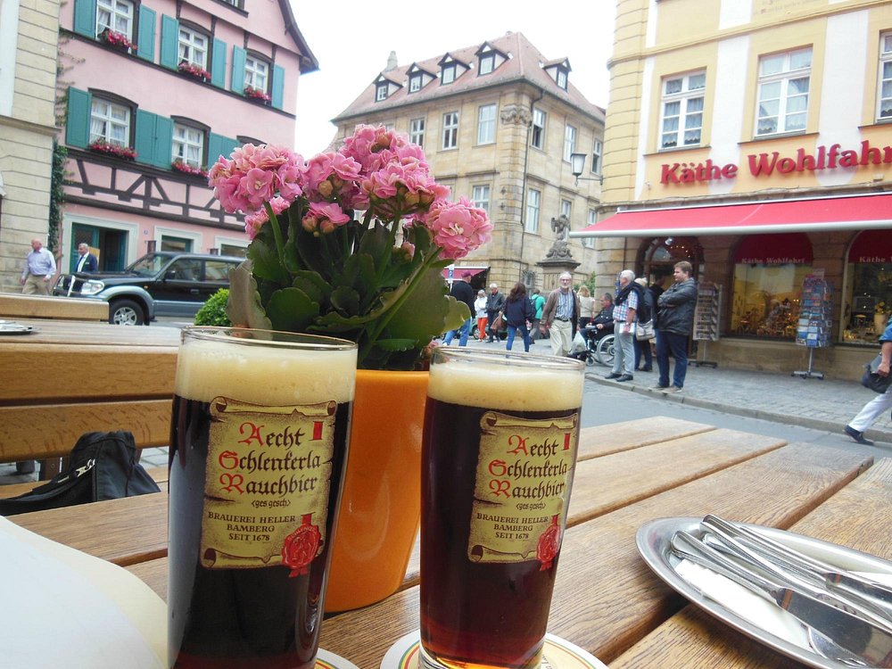 A freshly poured Hofbräu Bamberg beer in a branded glass