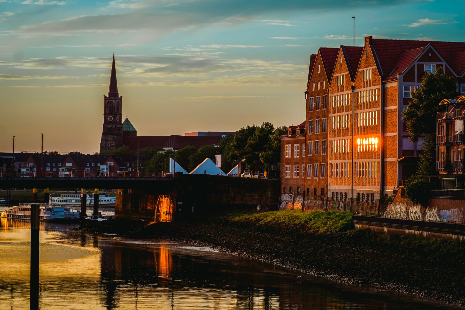 Scenic view of the Weser River in Bremen at sunset