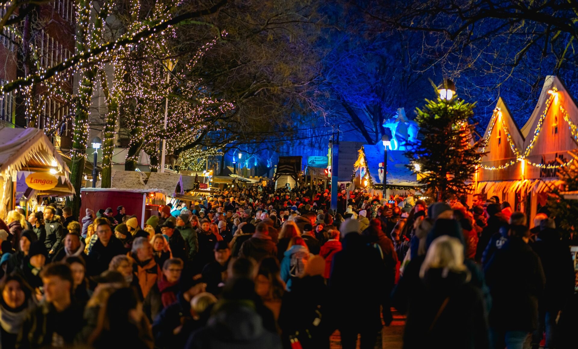 Bremen Christmas Market at night,
