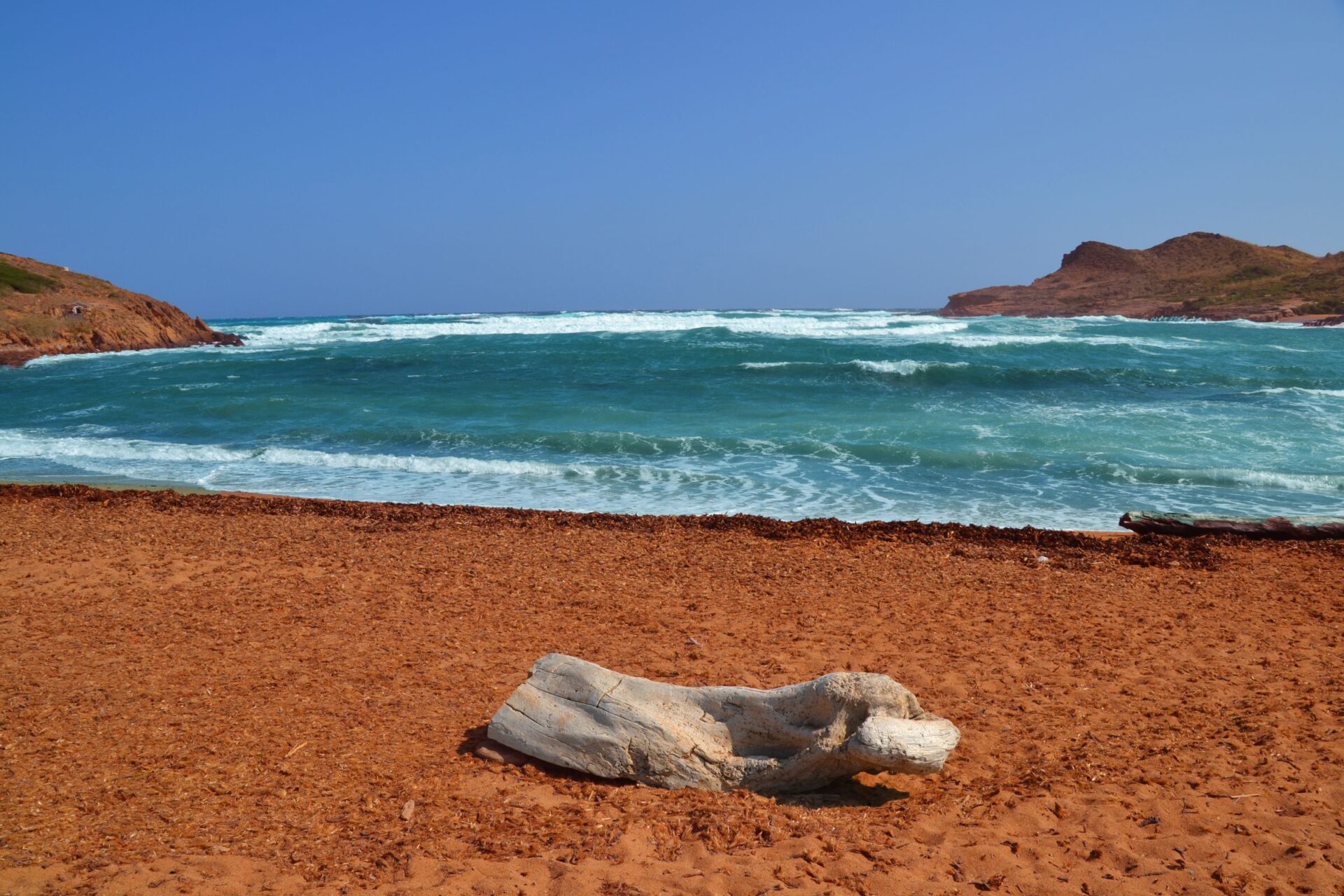 Cala Pregonda red sands