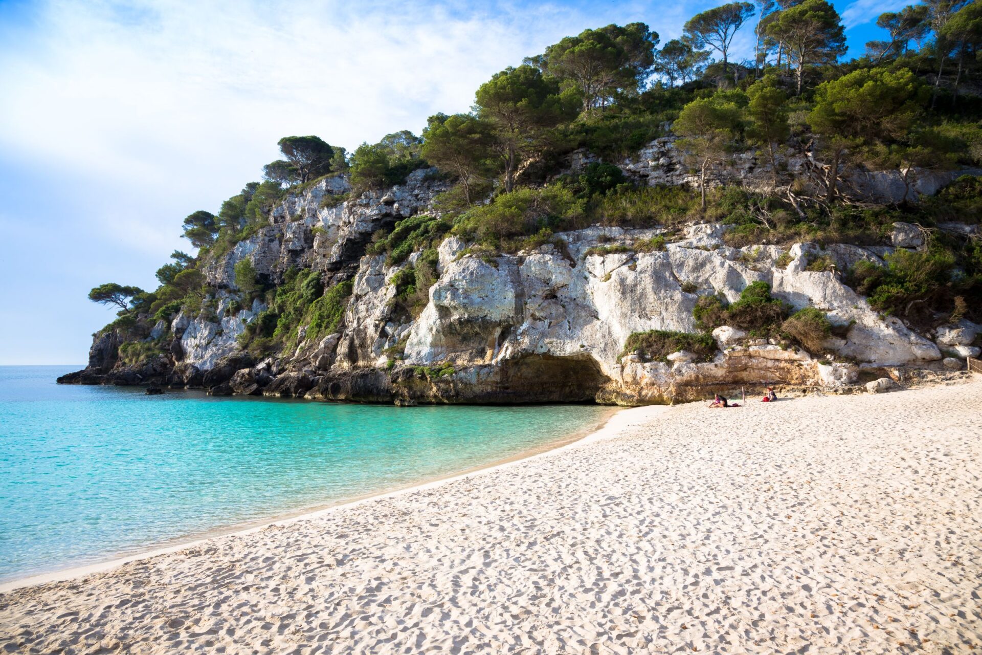 Cala Turqueta white sand