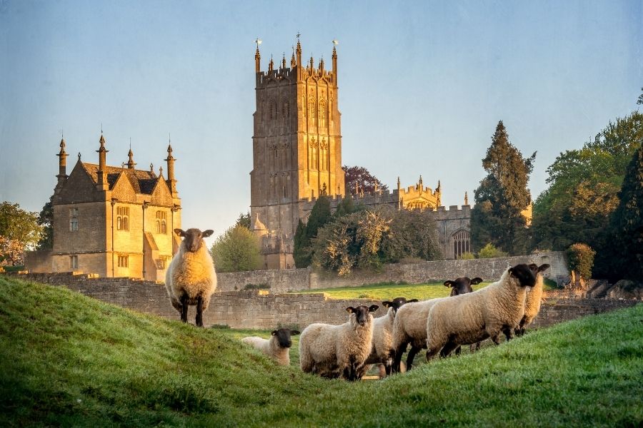 Chipping Campden's Wool Town Grandeur: My Walk Along the Historic High Street and Through Arts & Crafts History