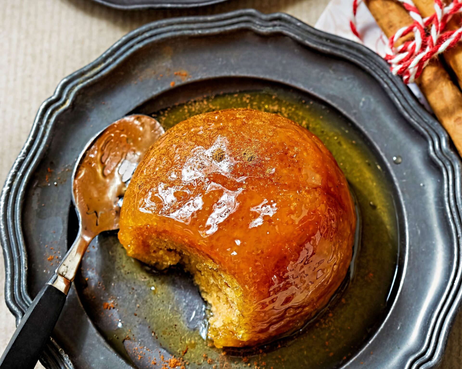 Cinnamon pudding